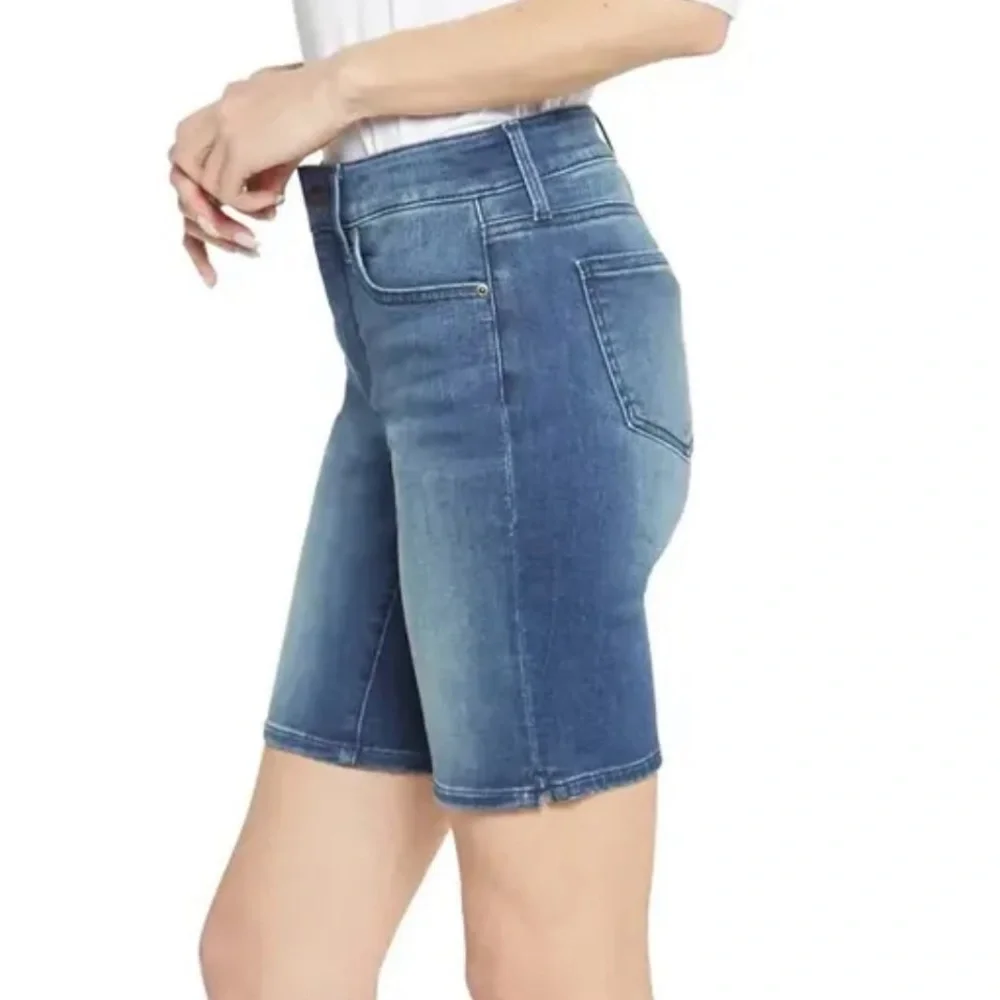 NWT NYDJ Ella 9” Inseam Denim Bermuda Shorts in Bluewell Dark Wash